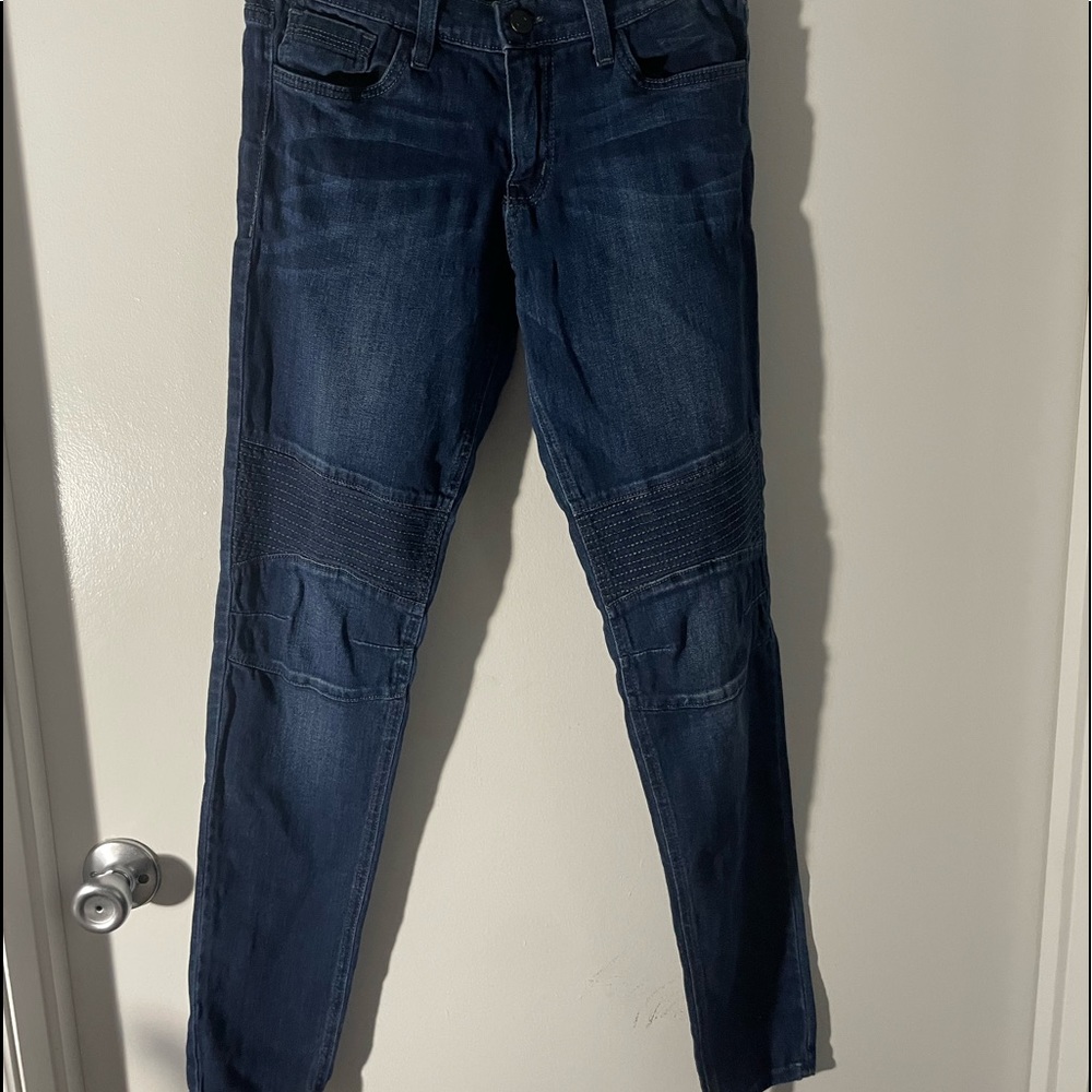 dark blue skinny jeans